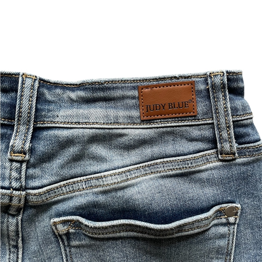 Judy Blue Wide Leg Cropped Distressed Denim Jean Size 5 / 27 - Picture 6 of 8